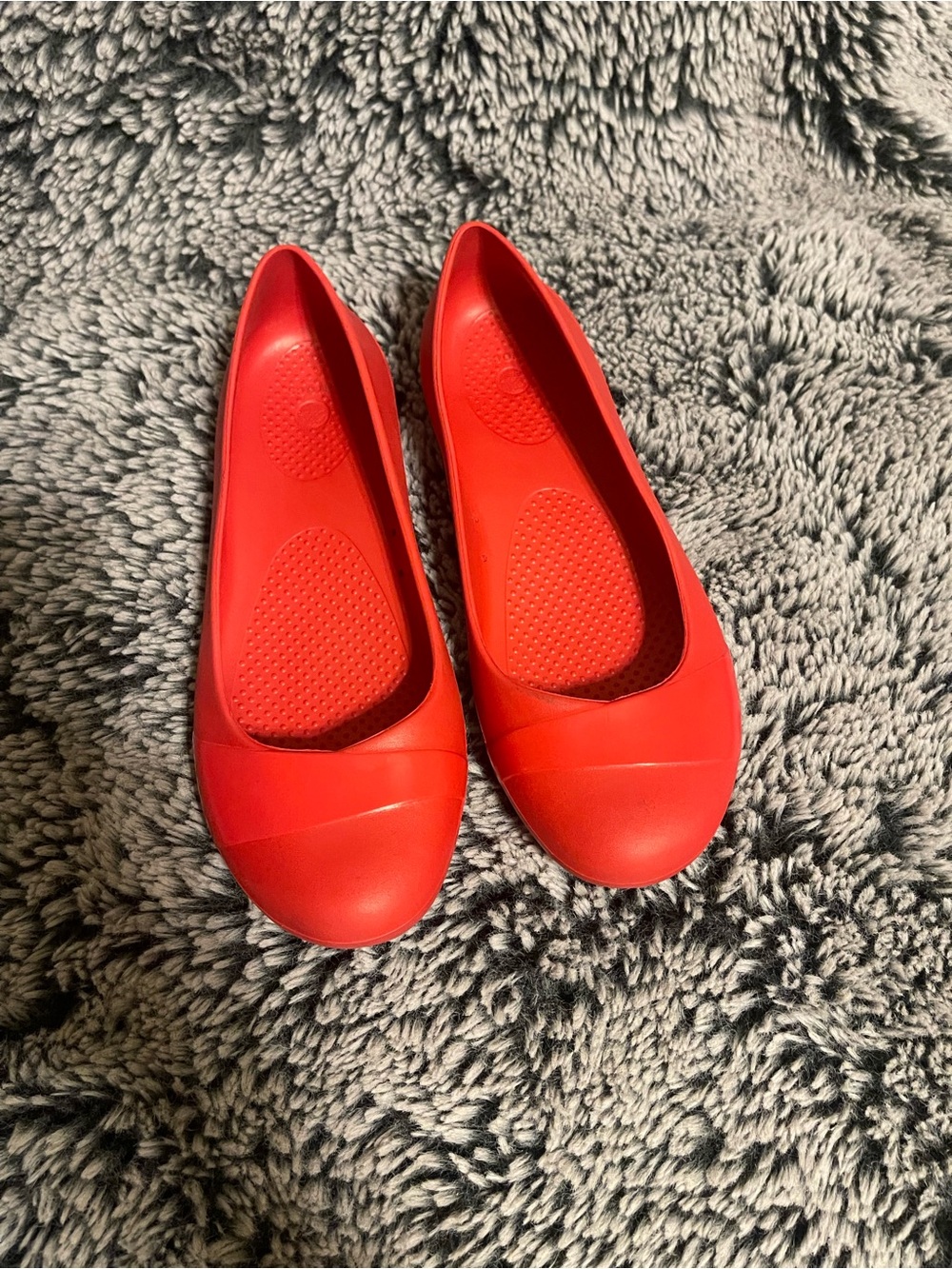 CROCS Women's Red Slip-On Ballet Flats